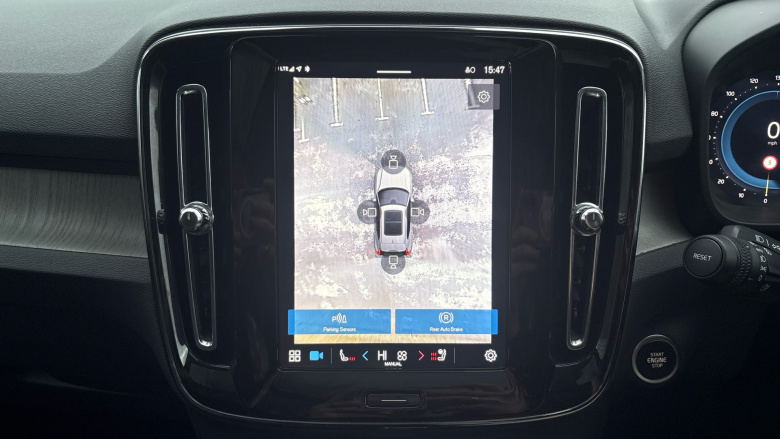 Volvo XC40 2.0 B4P Ultra Dark 5dr Auto Petrol Estate